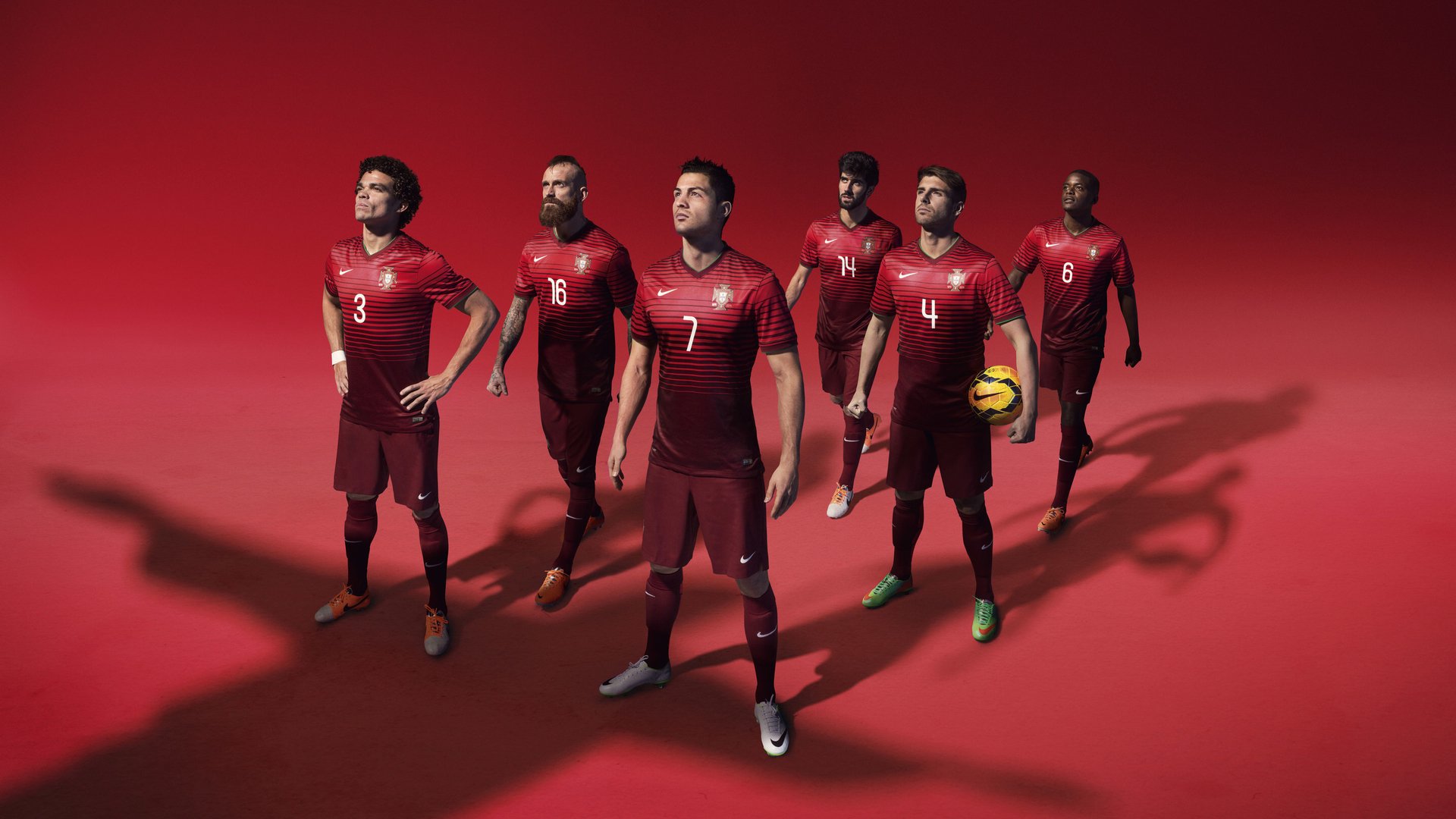 米兰体育平台-《PUBGMobile》“极限战场”冠军赛：团队操作火爆全场，震撼全网！